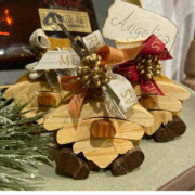 Enolike - Gnomo natalizio in legno - segna posto . artigianato